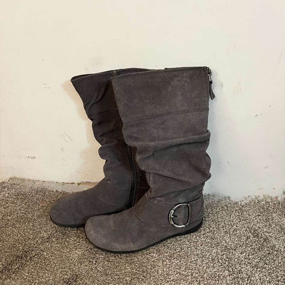 White Mountain Gray Heeled Boots with Buckle Detail
